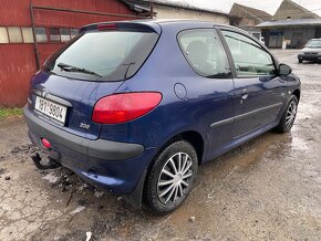 Peugeot 206 1.4 i - 2