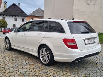 Mercedes Benz C 220 4matic - 2