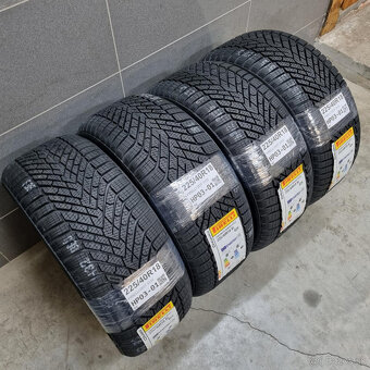 Zimné pneumatiky 225/40 R18 PIRELLI DOT3122 - 2