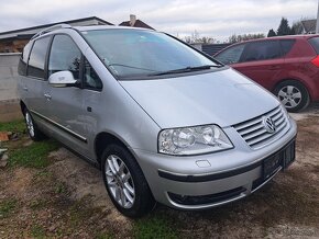 VW Sharan 1,9Tdi 85KW 4x4 220KM 7miestne - 2