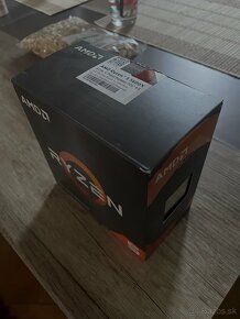 Predám procesor AMD Ryzen 5 5600X - 2