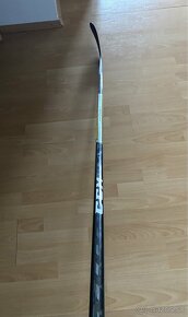 Hokejka na pravú stranu CCM SUPER TACKS AS2 P28 Flex75 - 2