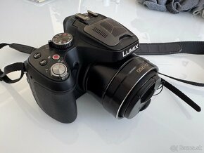 Panasonic Lumix DMC-FZ72 - 2