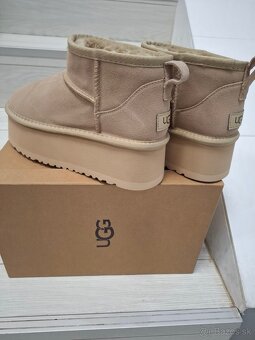 UGG ultra minim platform sand 38,39 - 2