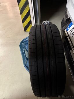 PREDAM NOVE PNEU 245/45 R20 Bridgestone - 2