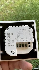 Termostat MOES - 2