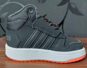 Zimné topánky Adidas Hoops mid 2.0 19 - 2