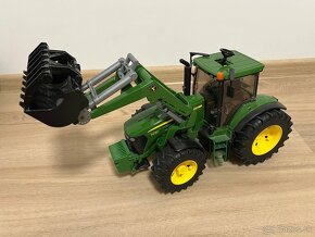 Bruder traktor John Deere - 2