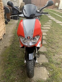 Skuter Gilera runner 50cm3 - 2