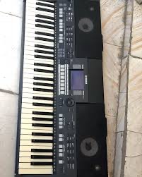 Yamaha psr s550 - 2