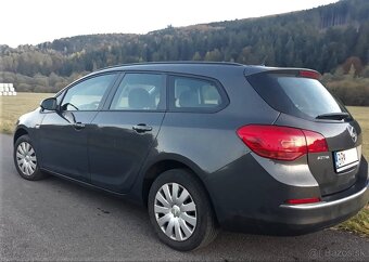 OPEL ASTRA SPORTS TOURER 1,7CDTI 81 kw - 2