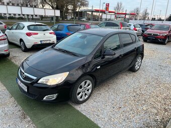 Opel Astra 1.4 benzín, 74kW, MT/5, rok:06.2011. - 2