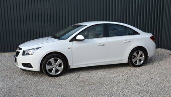 Chevrolet Cruze 1.8 SR voz, po rozvodoch - 2