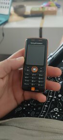 Sony Ericsson W200i - 2