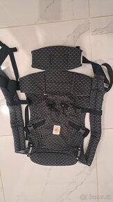 Ergobaby Adapt detský nosič SoftFlex Mesh Graphite Grey - 2