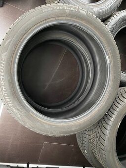 Zimné pneumatiky BRIDGESTONE 235/45 R20 - 2