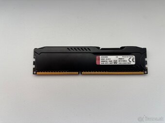 HyperX a Kingstone 16gb DDR4 - 2