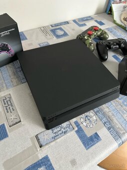 Predám PS4 Slim 500GB - 2