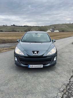 Peugeot 308 1.4VTi 2012 61900km - 2