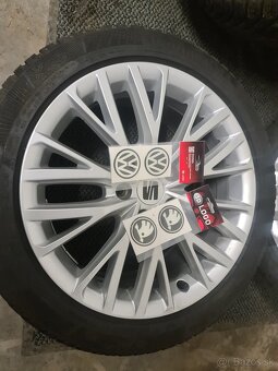 SEAT 5X112 R17 +ZIMNE PNEU 225/45 R17 - 2