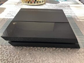 Playstation 4 na náhradné diely - 2