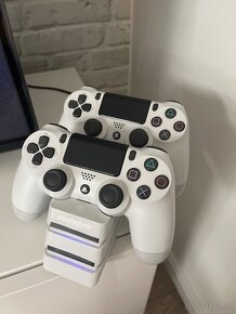 PS4 PRO 1TB SSD + 2xDualShock + Hry - 2