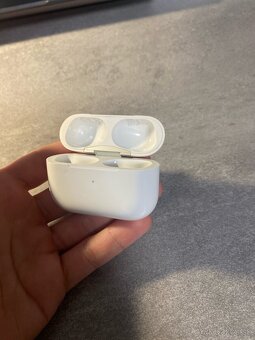 Náhradny Charging Case Apple Airpods Pro - 2