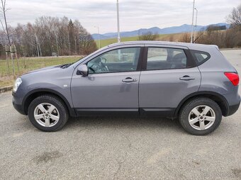 Nissan Qashqai 2.0i Tekna 4x4 - 2