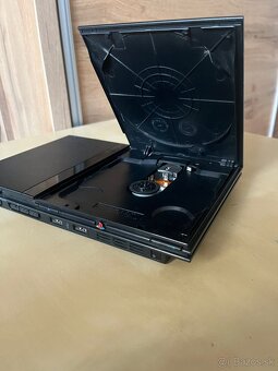 Playstation 2 na opravu/náhradné diely - 2