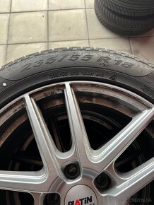 235/55 R18 zimné Pirelli - 2