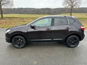 Nissan Qashqai - 2