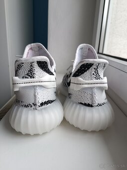 YEEZY 350 zebra - 2