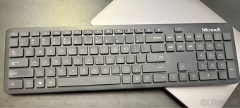 Microsoft Bluetooth Keyboard čierna - 2