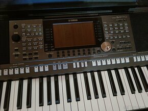 Yamaha PSR s970 - 2