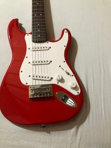 Fender Squier Mini Stratocaster - 2