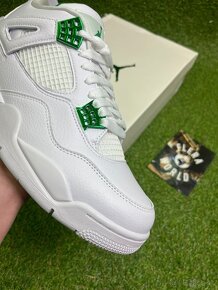 Air Jordan 4 Metallic Green - 2