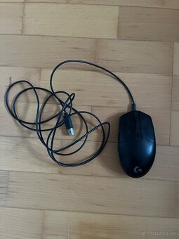 Logitech myš - 2