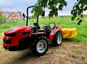 Malotraktor AGT 1060 Turbo, otočné pracoviště, 56 HP - 2