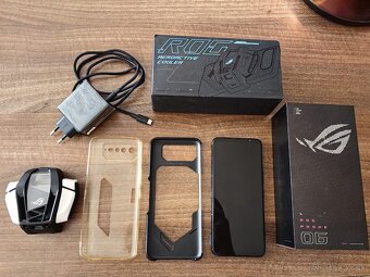 Asus Rog Phone 6 - 2