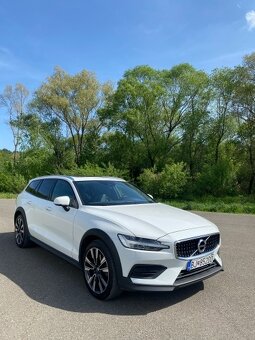 Volvo V60 Cross Country D4 AWD - 2