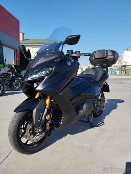 Yamaha T-Max 560, Tech - 2