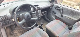 Predam opel corsa 1.2 - 2