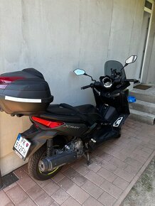 Yamaha Xmax 125 - 2