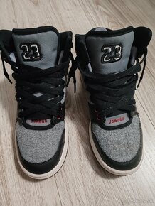 Vysoké tenisky Jordan 36 - 2