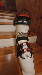 Predam lyziarky scarpa - 2