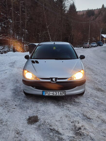 Peugeot 206 1.1 44kw 2004 5-dverový hatchback - 2