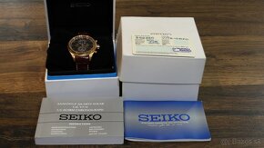 Seiko solar gold chronograph v174 - 2