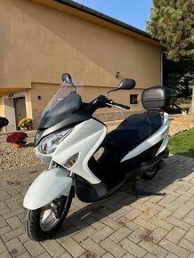 Suzuki Burgman UH 125 - 2