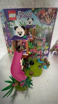 Lego friends Pandí domcek na strome v džungli 41422 - 2