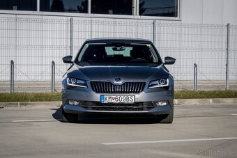 Škoda Superb - 2